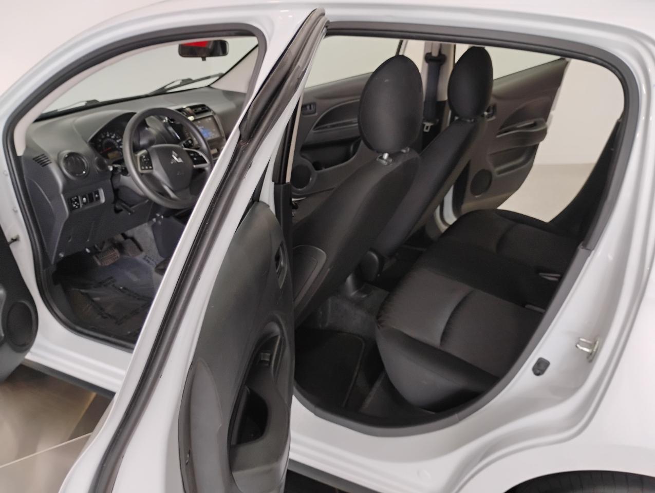 Mitsubishi Mirage ES CVT 2024