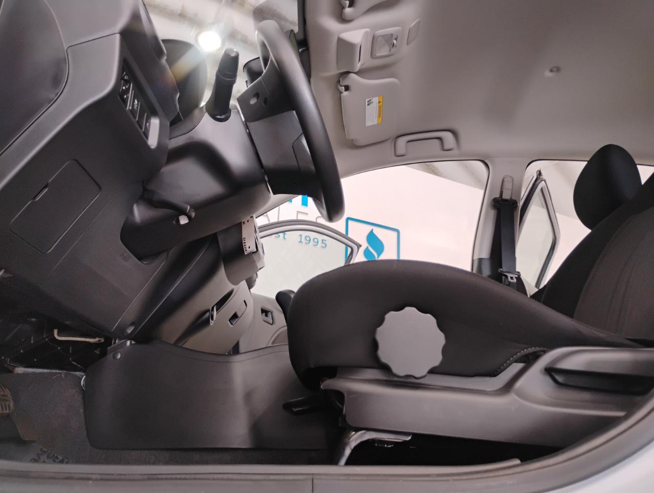 Mitsubishi Mirage ES CVT 2024