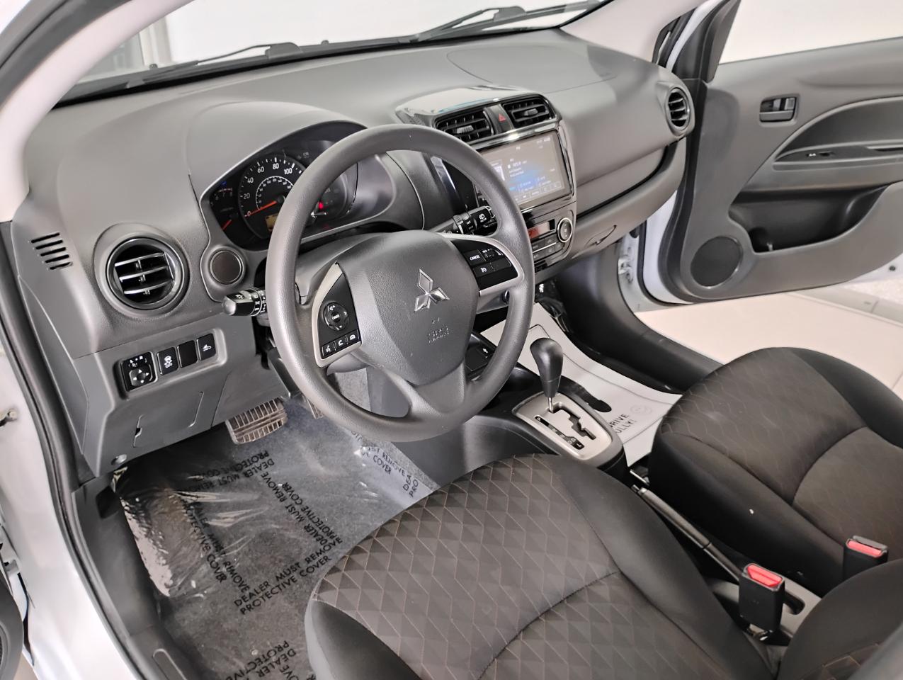 Mitsubishi Mirage ES CVT 2024