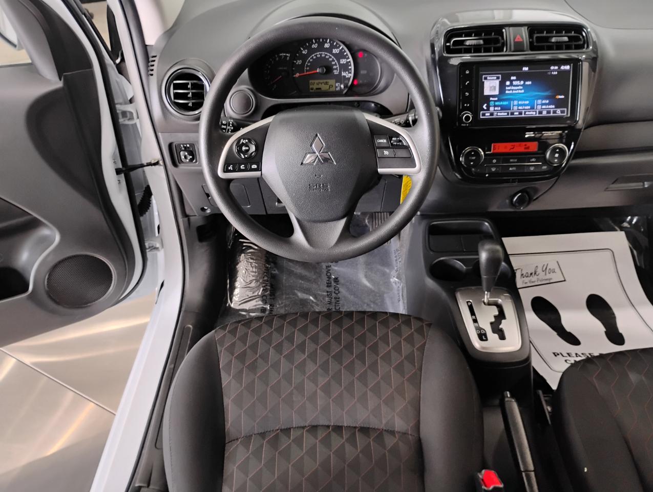 Mitsubishi Mirage ES CVT 2024