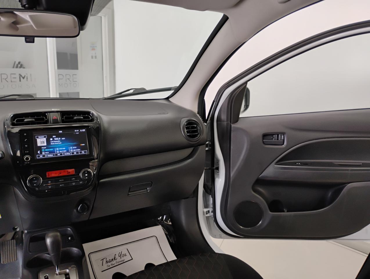 Mitsubishi Mirage ES CVT 2024