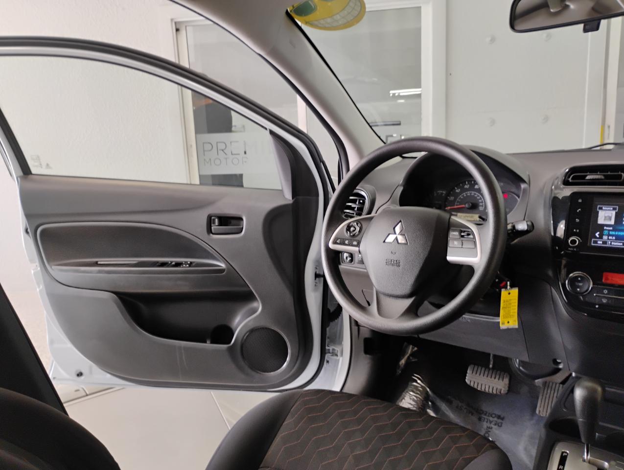 Mitsubishi Mirage ES CVT 2024