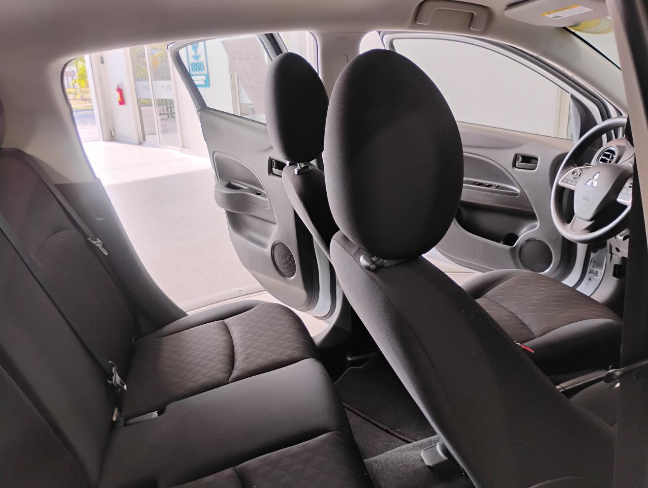 Mitsubishi Mirage ES CVT 2024