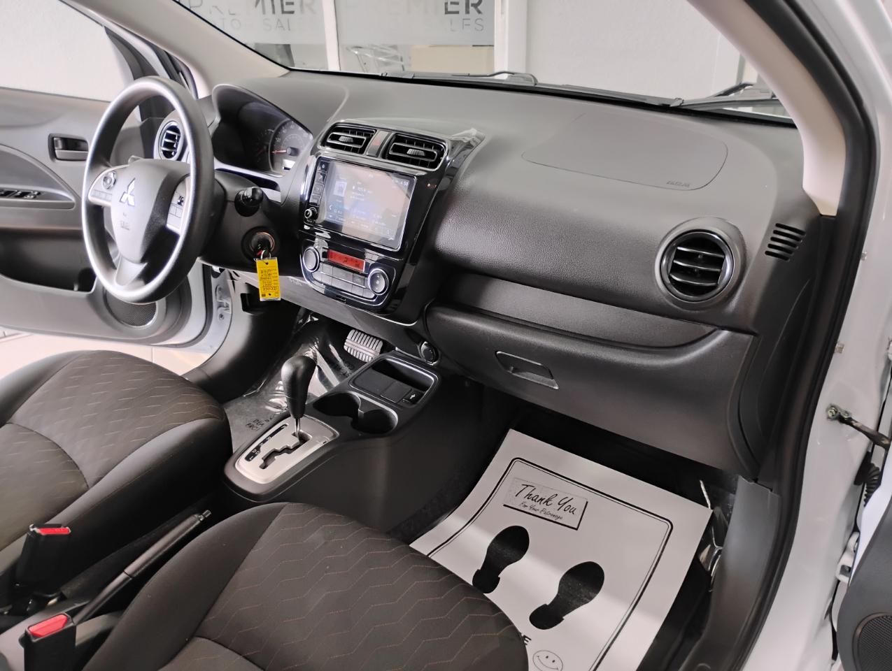 Mitsubishi Mirage ES CVT 2024