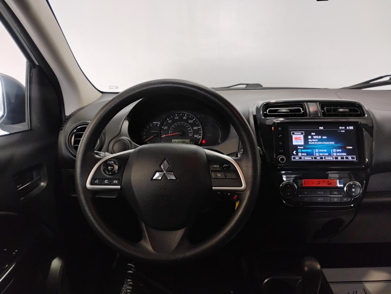 Mitsubishi Mirage ES CVT 2024