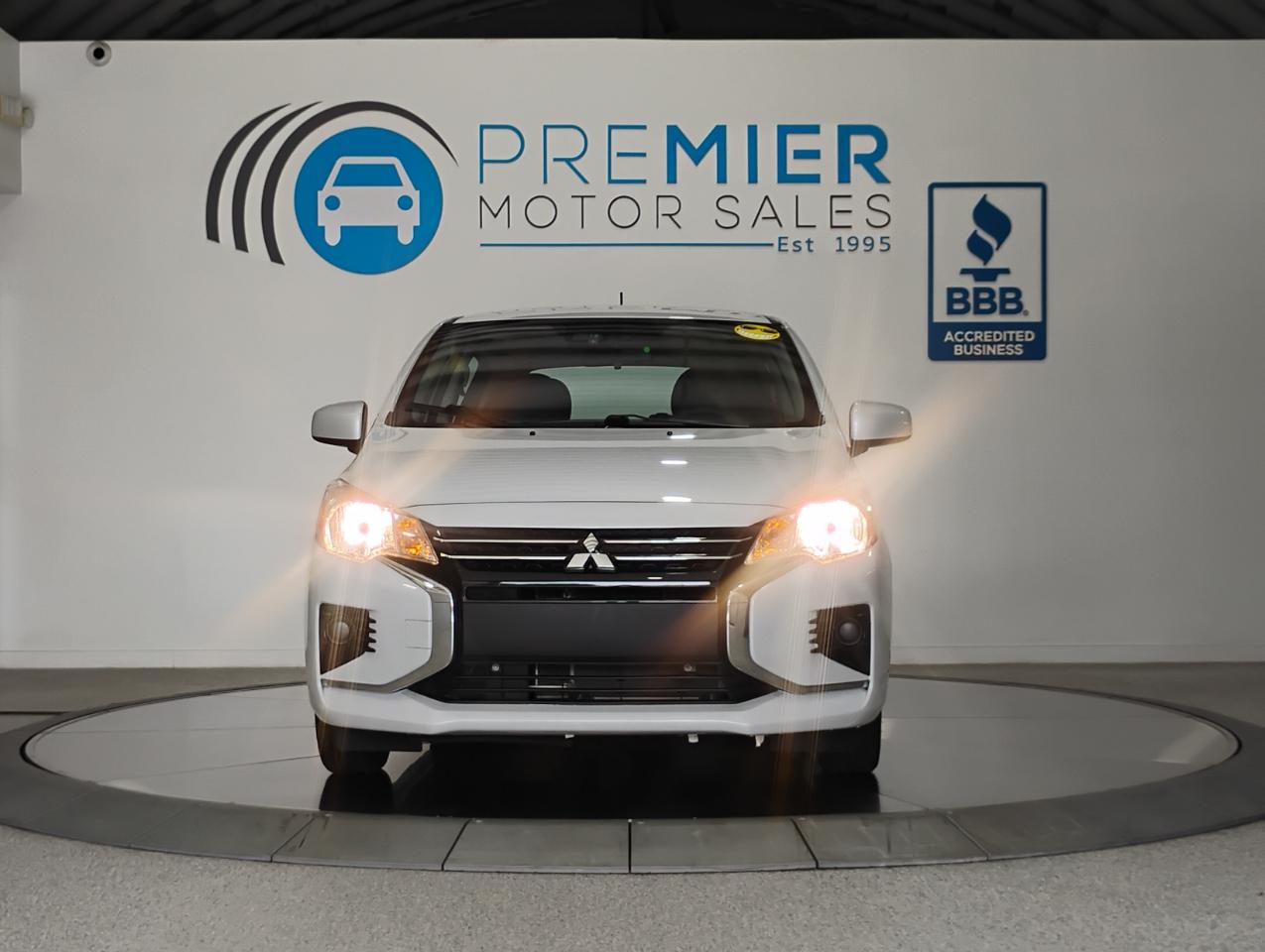 Mitsubishi Mirage ES CVT 2024