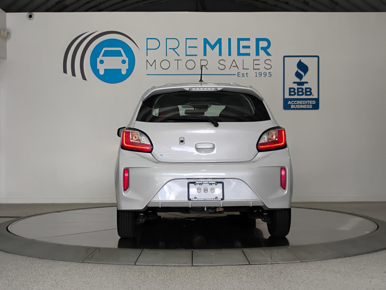 Mitsubishi Mirage ES CVT 2024