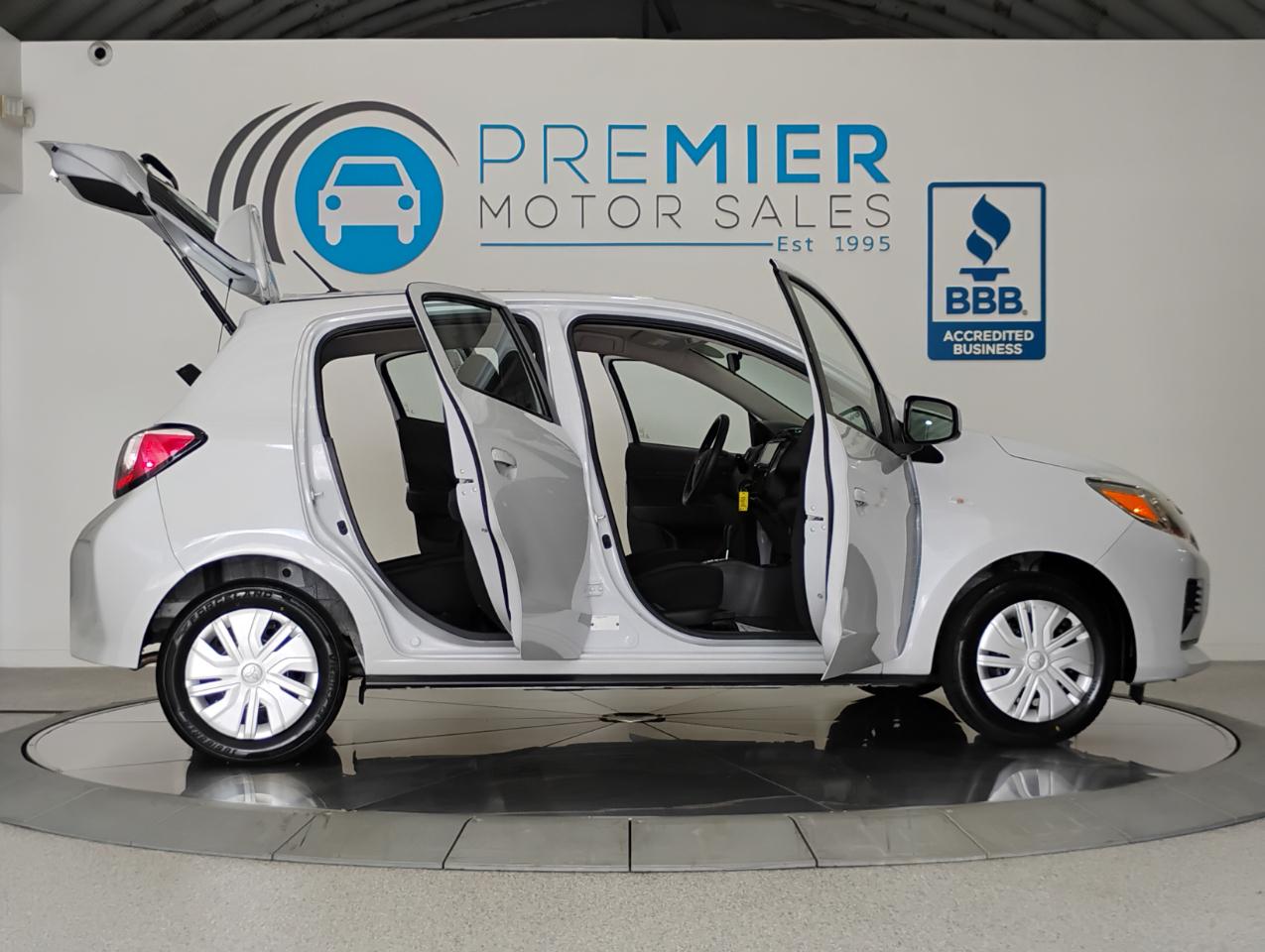 Mitsubishi Mirage ES CVT 2024