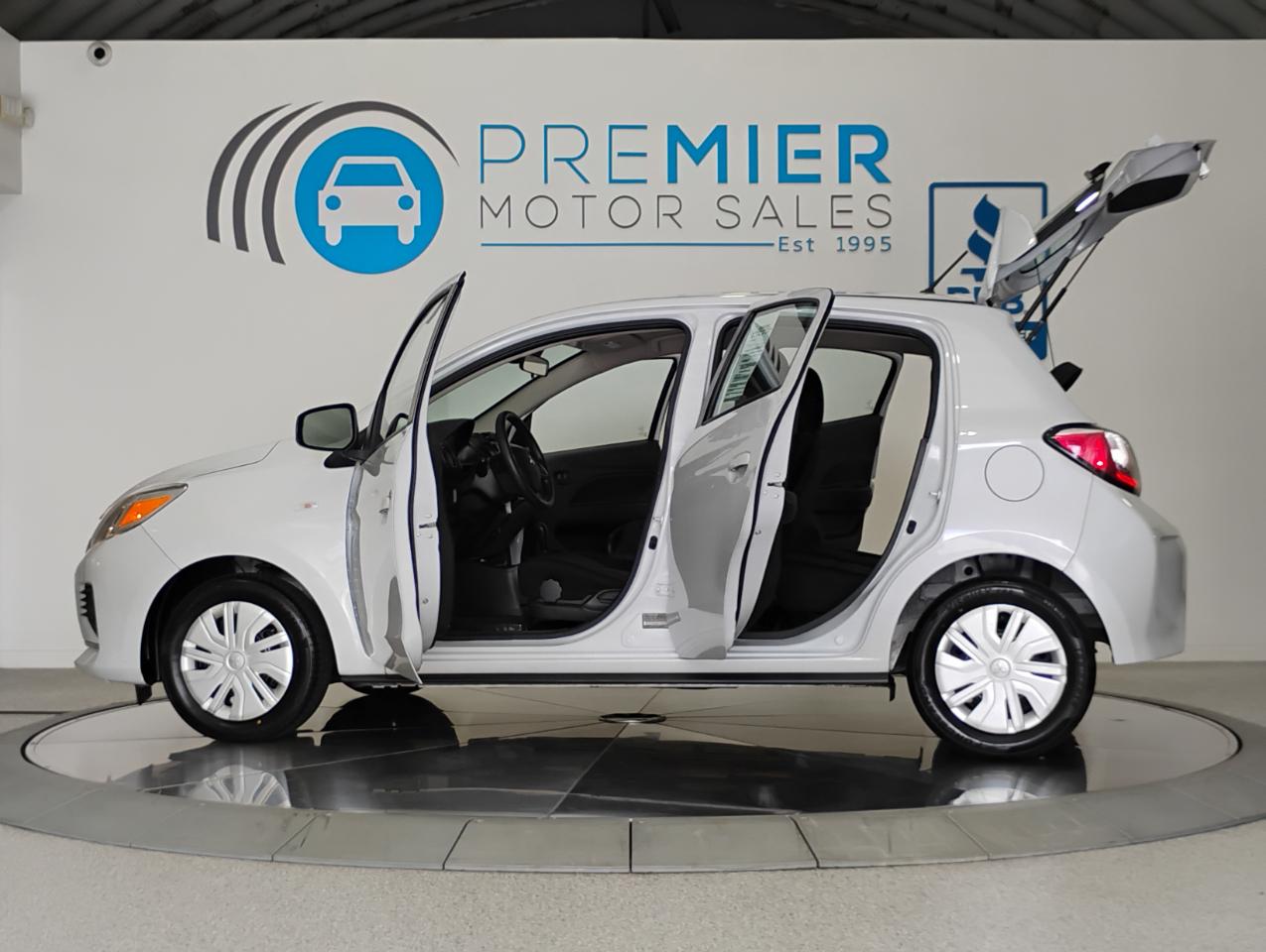 Mitsubishi Mirage ES CVT 2024