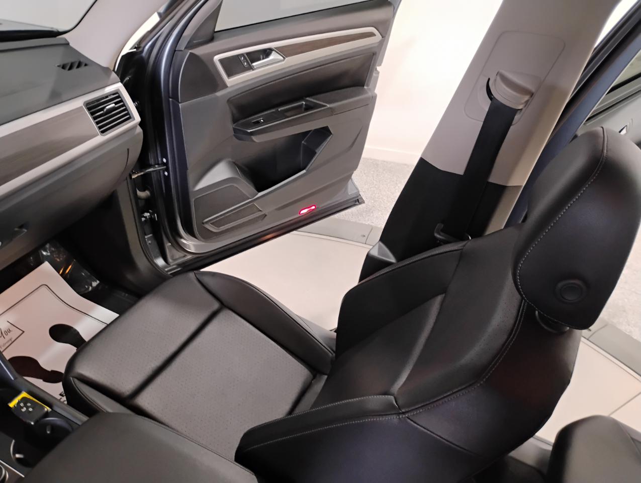 Volkswagen Atlas V6 SE w/Technology AWD 2018