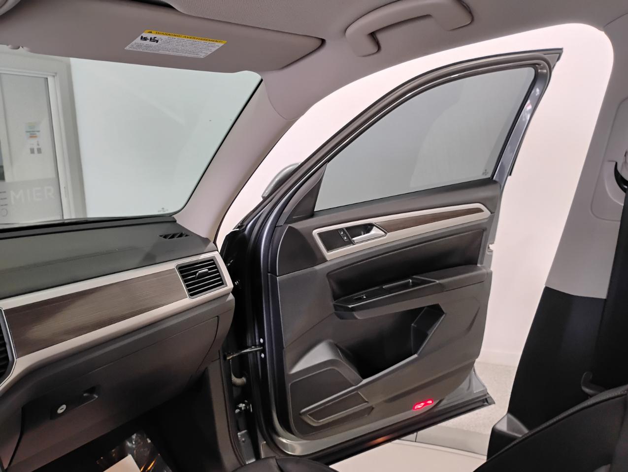 Volkswagen Atlas V6 SE w/Technology AWD 2018