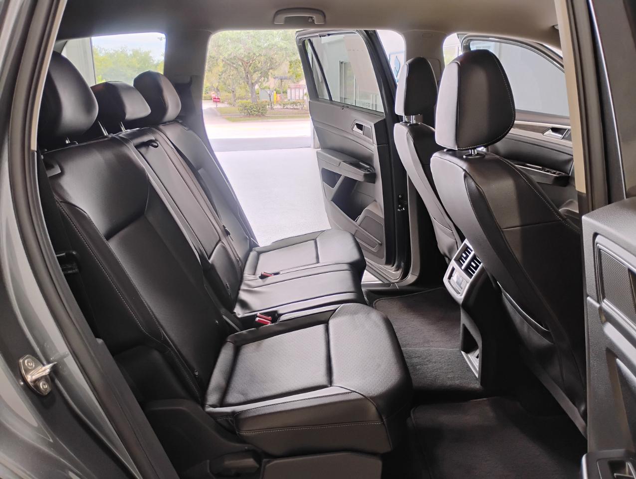 Volkswagen Atlas V6 SE w/Technology AWD 2018