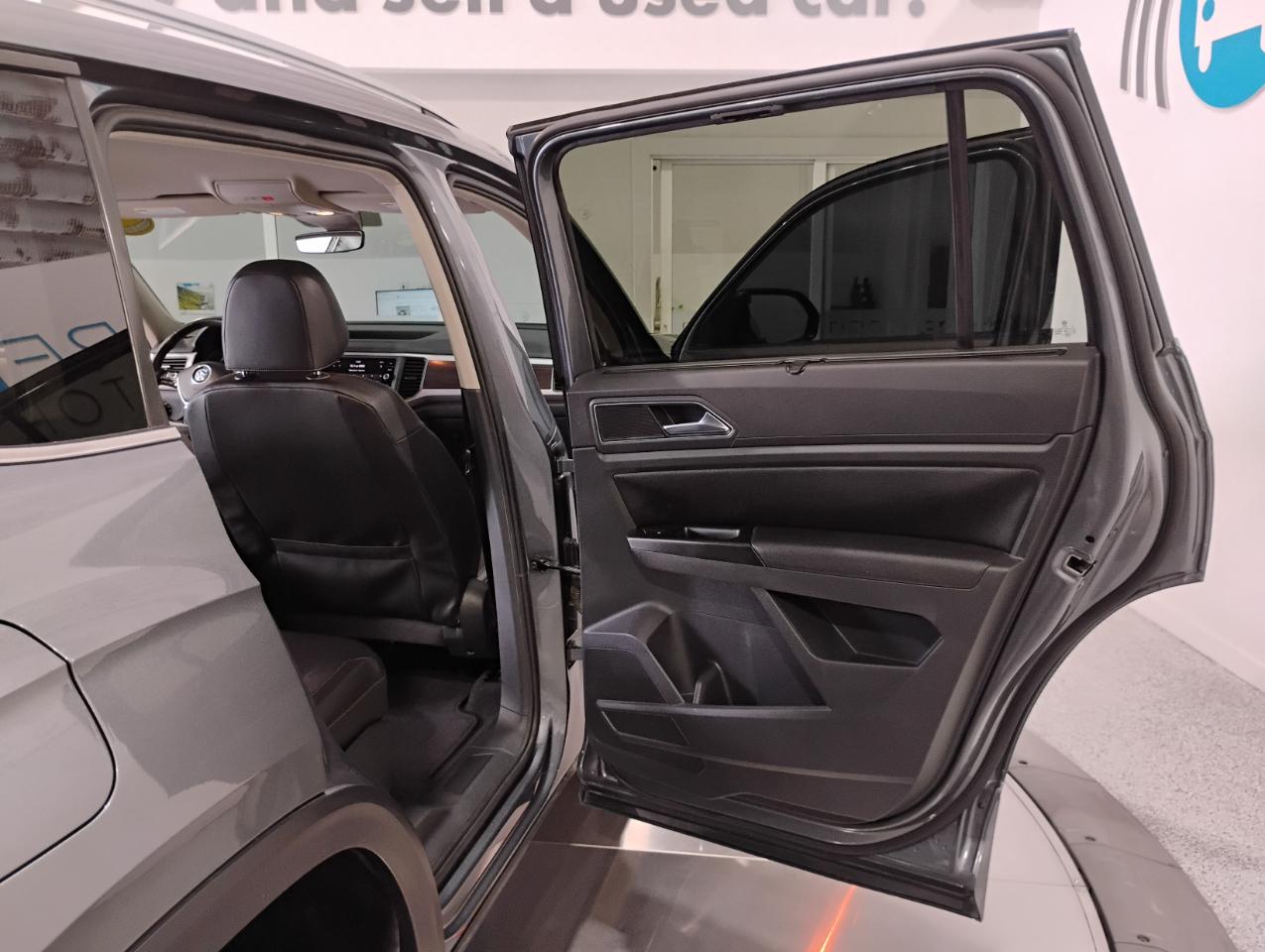 Volkswagen Atlas V6 SE w/Technology AWD 2018