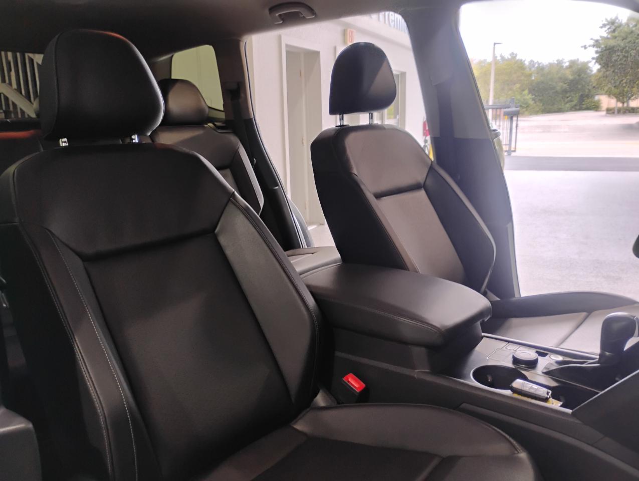 Volkswagen Atlas V6 SE w/Technology AWD 2018