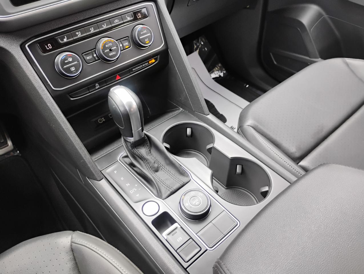 Volkswagen Atlas V6 SE w/Technology AWD 2018