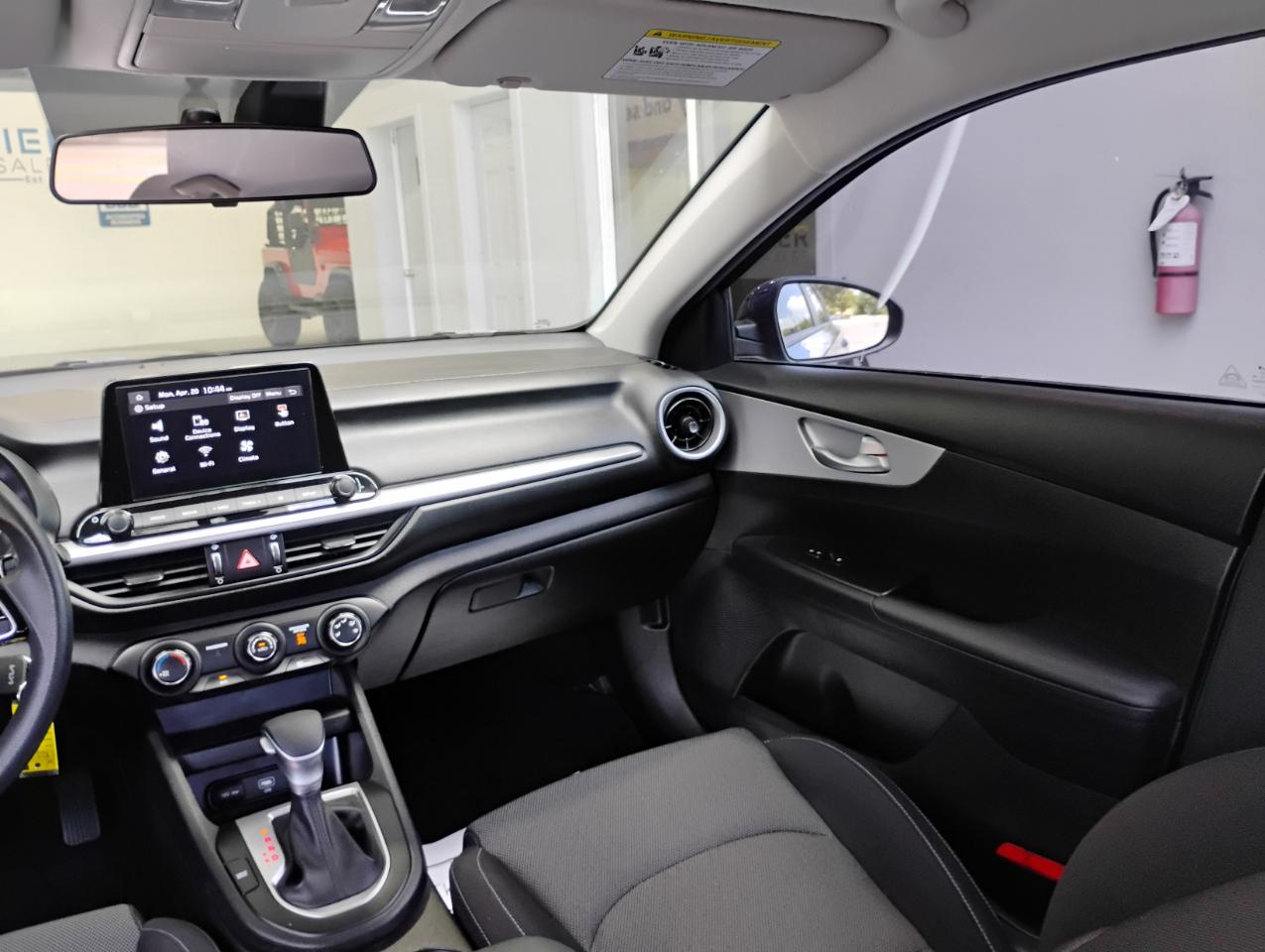 Kia Forte LX 2024