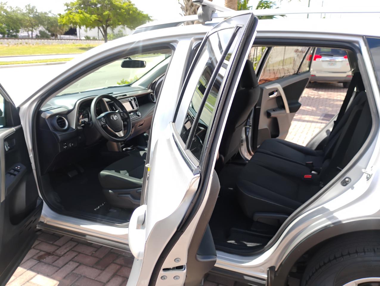 Toyota RAV4 XLE AWD 2014