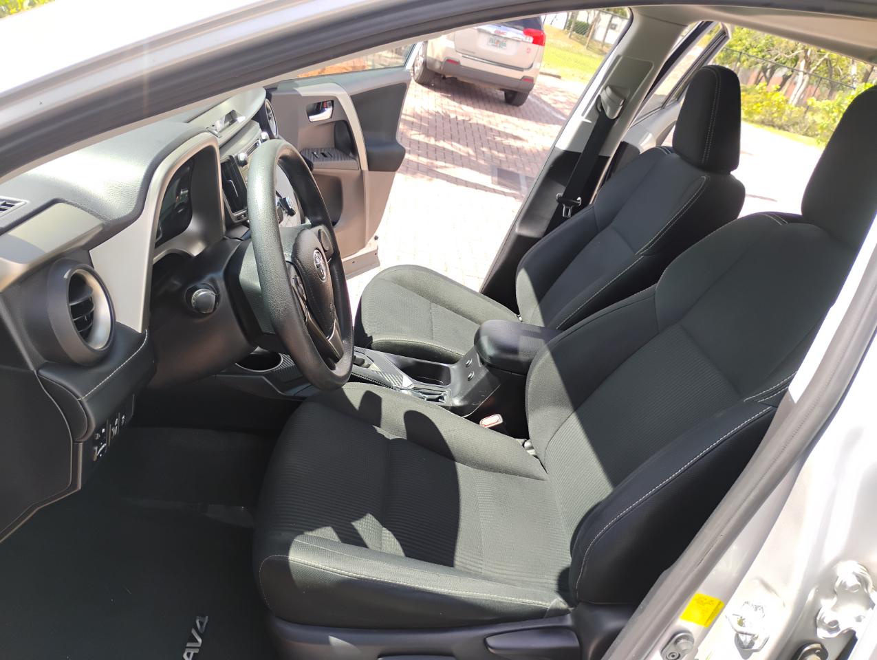 Toyota RAV4 XLE AWD 2014