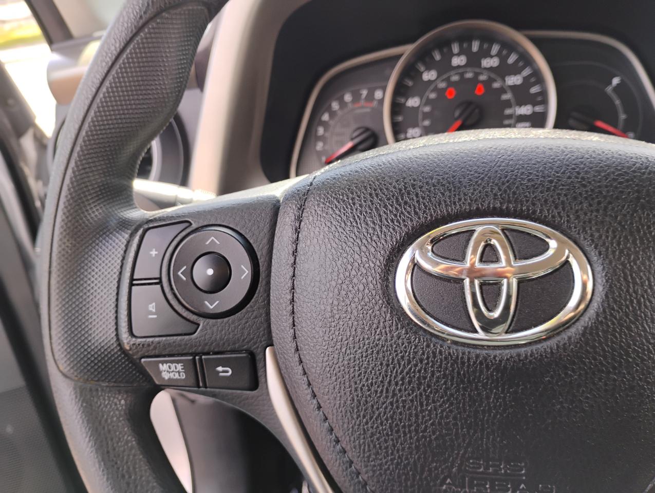 Toyota RAV4 XLE AWD 2014