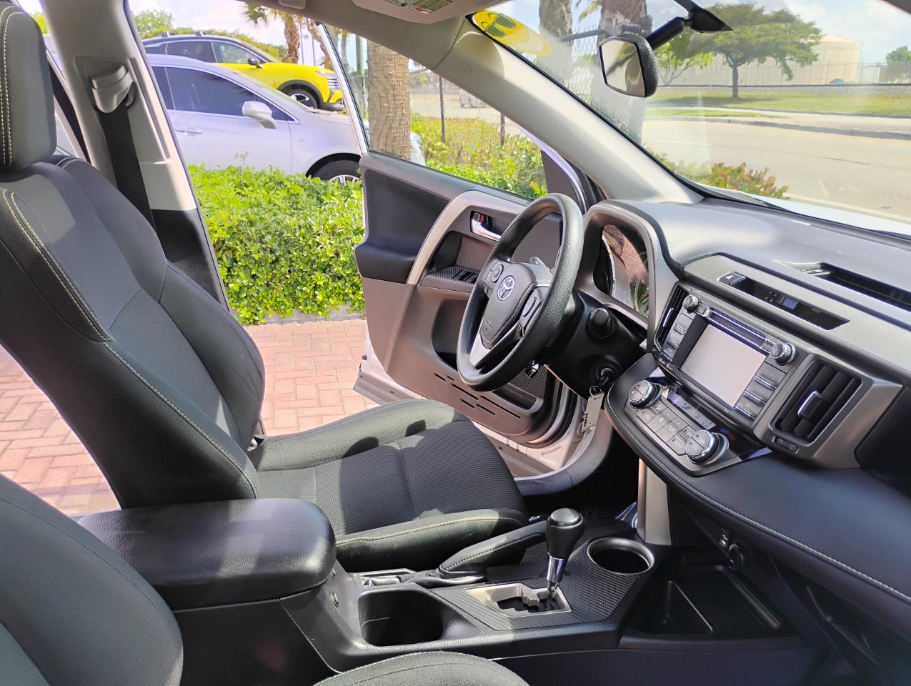 Toyota RAV4 XLE AWD 2014