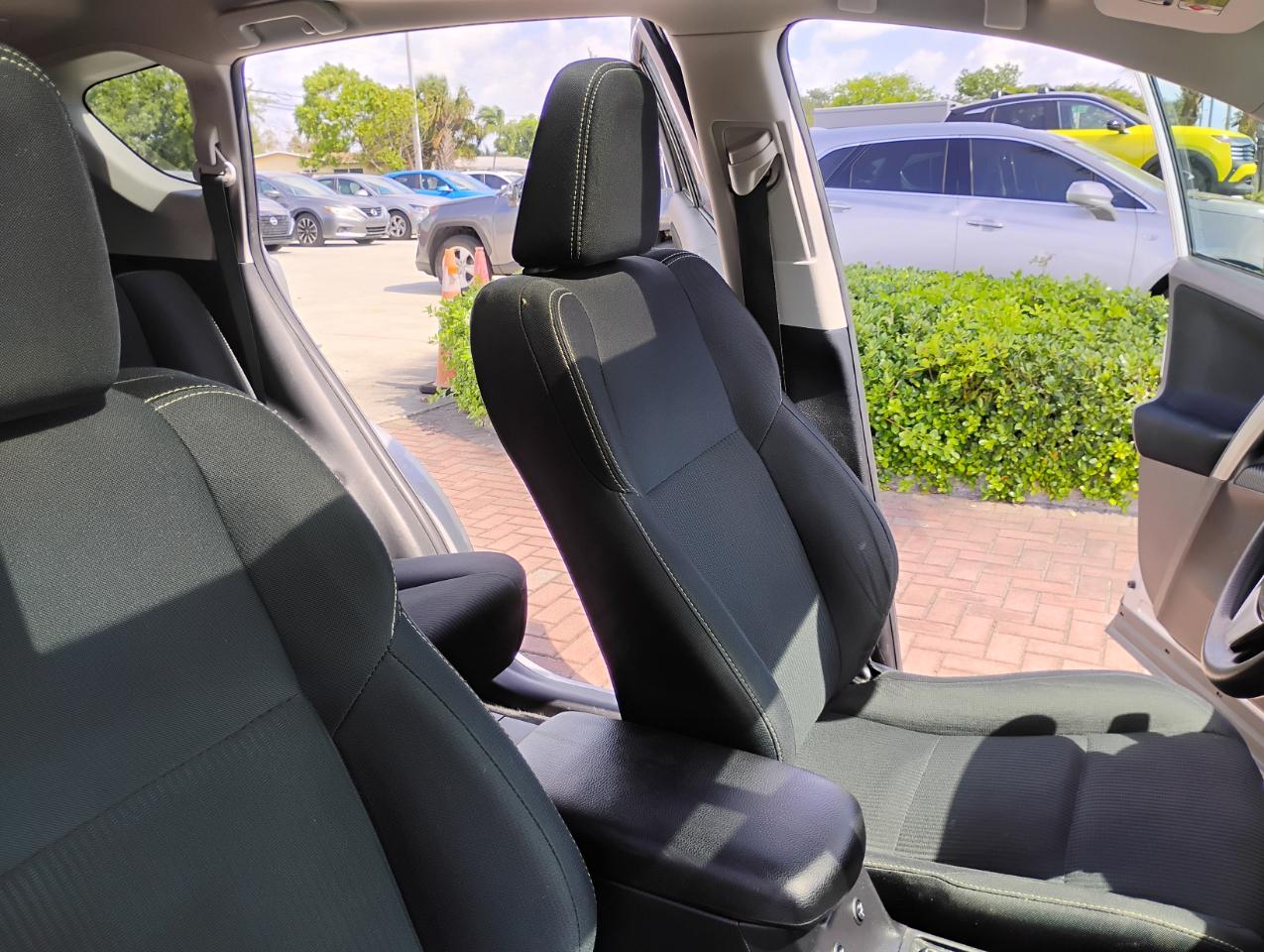 Toyota RAV4 XLE AWD 2014