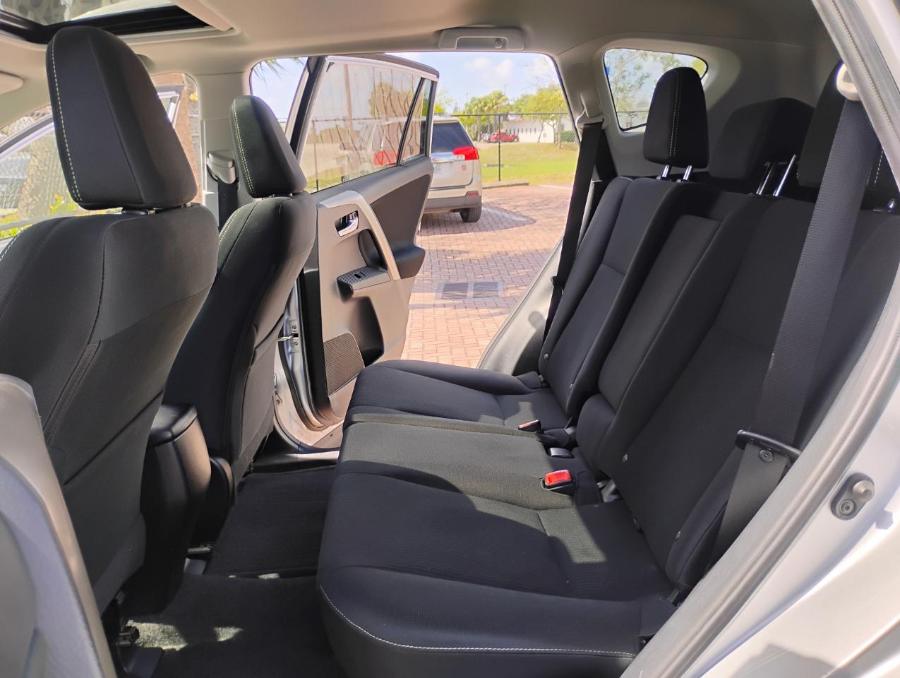 Toyota RAV4 XLE AWD 2014