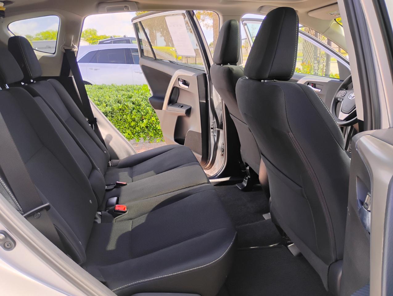 Toyota RAV4 XLE AWD 2014