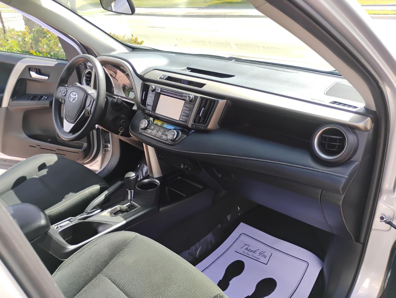 Toyota RAV4 XLE AWD 2014