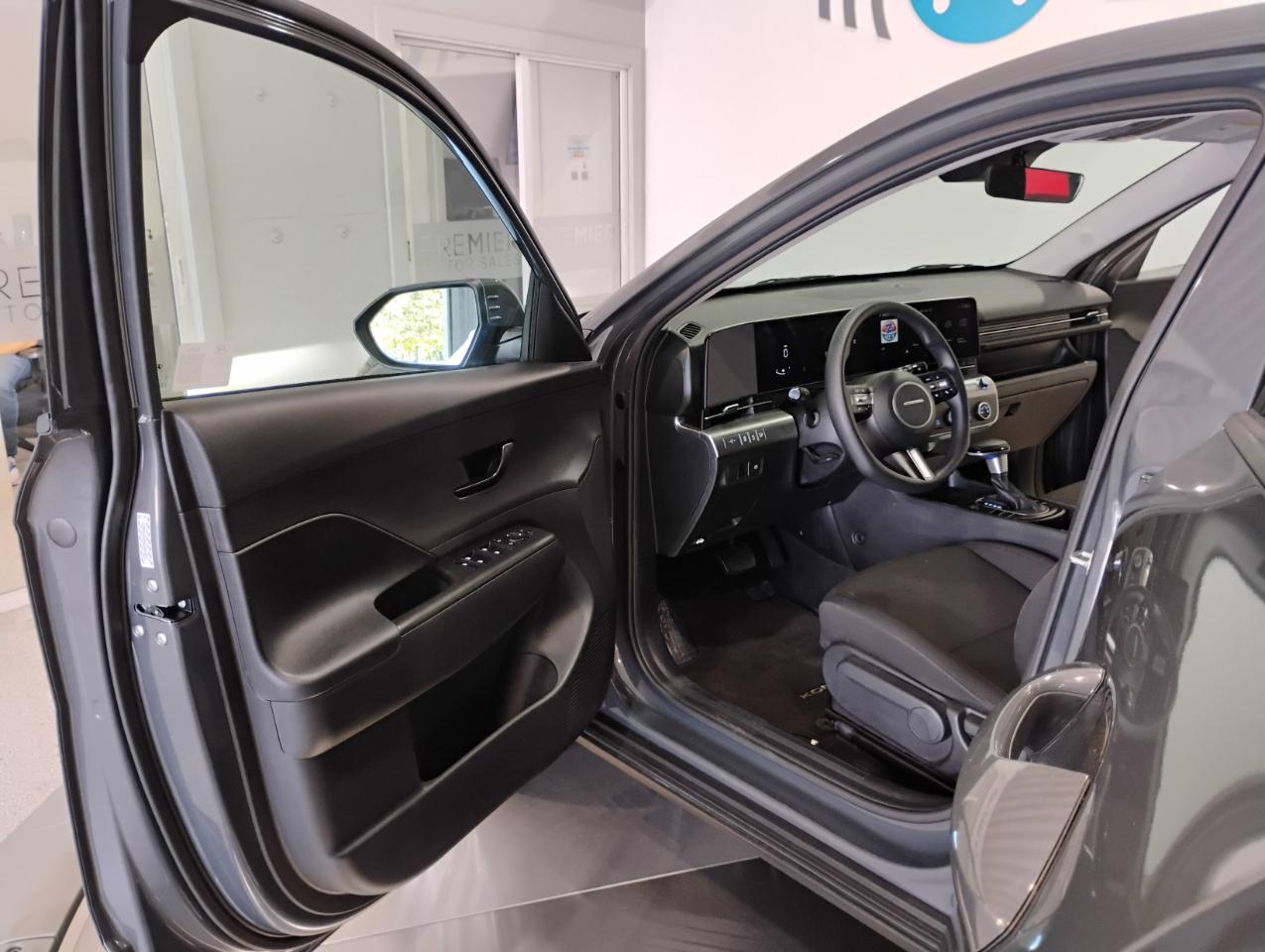 Hyundai Kona SE 2024