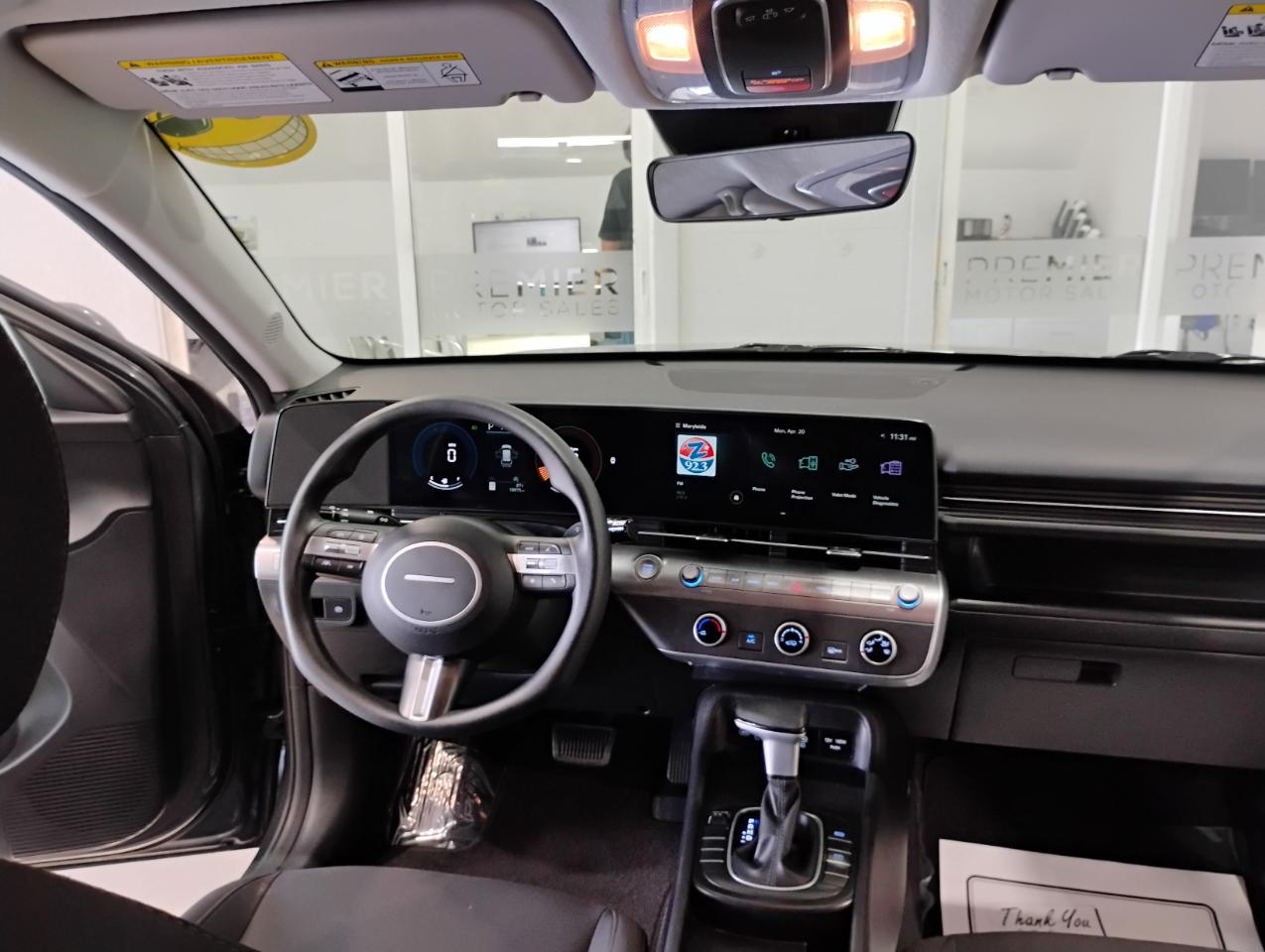 Hyundai Kona SE 2024