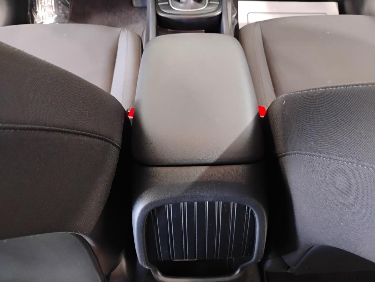 Hyundai Kona SE 2024