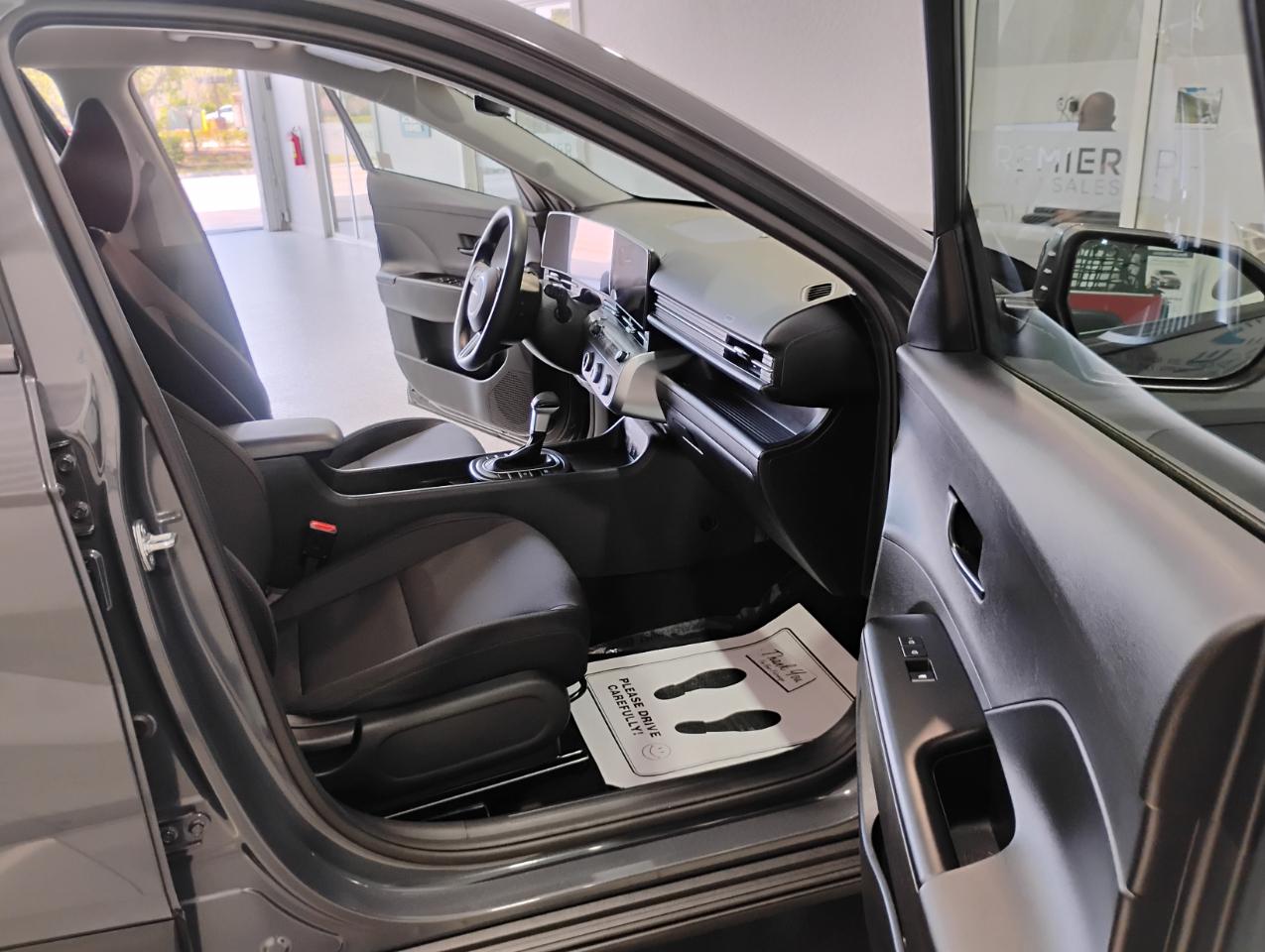 Hyundai Kona SE 2024