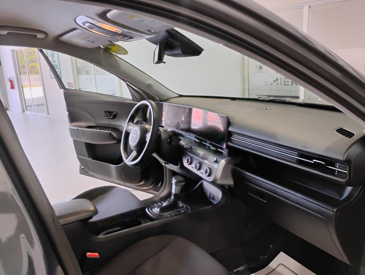 Hyundai Kona SE 2024