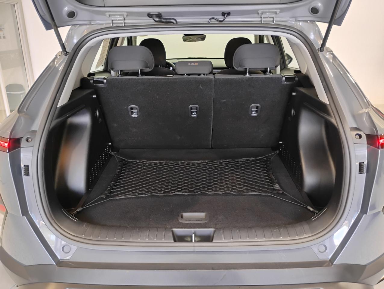 Hyundai Kona SE 2024