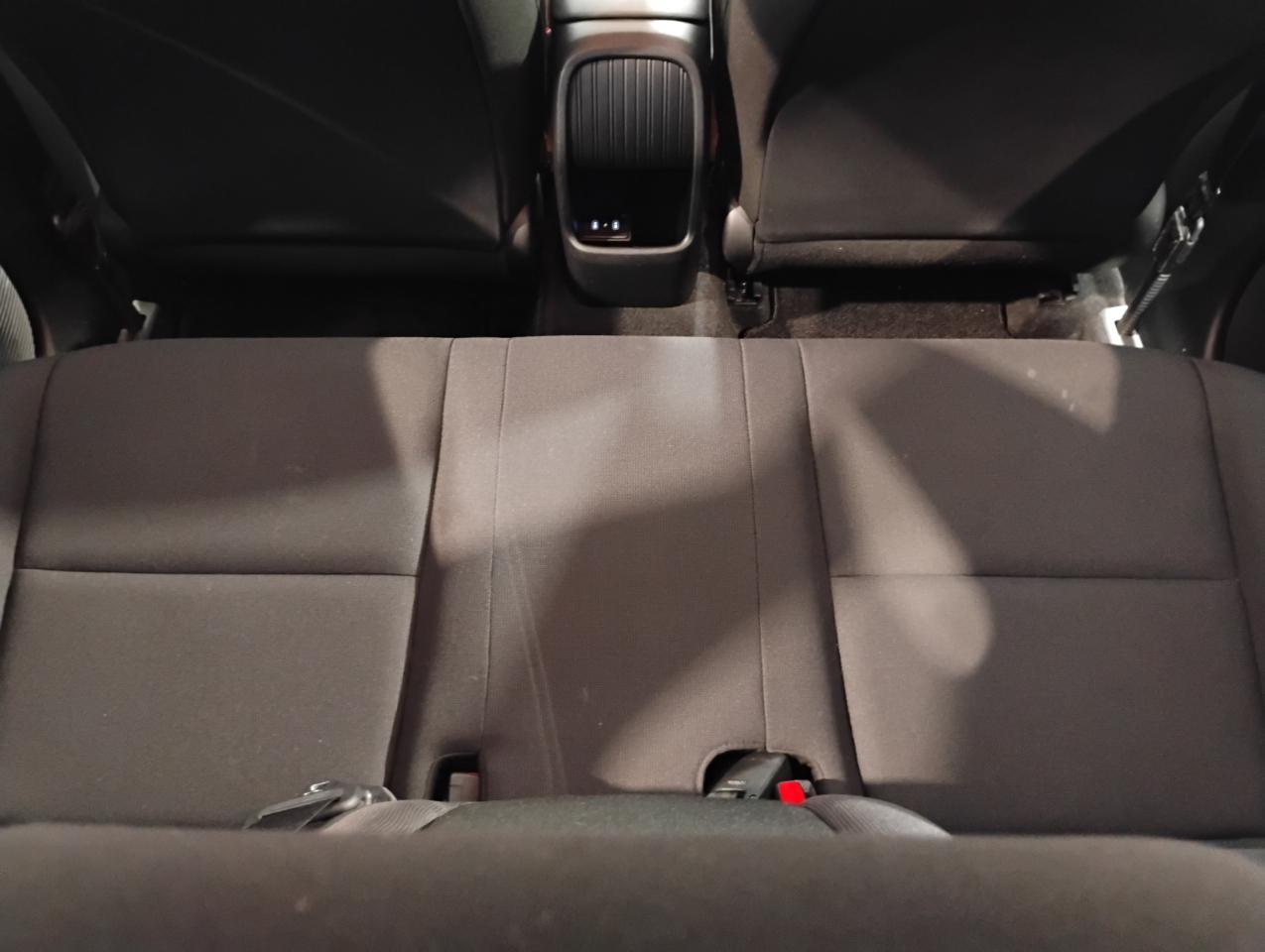 Hyundai Kona SE 2024