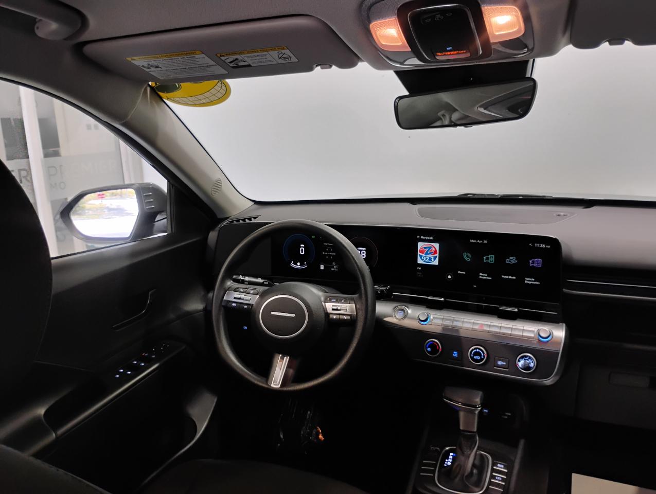 Hyundai Kona SE 2024