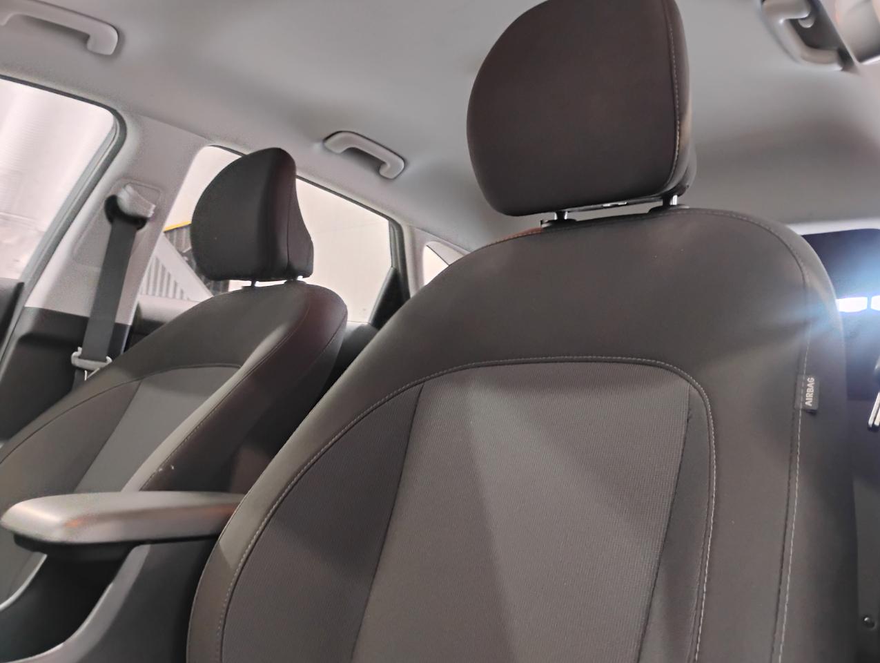 Hyundai Kona SE 2024