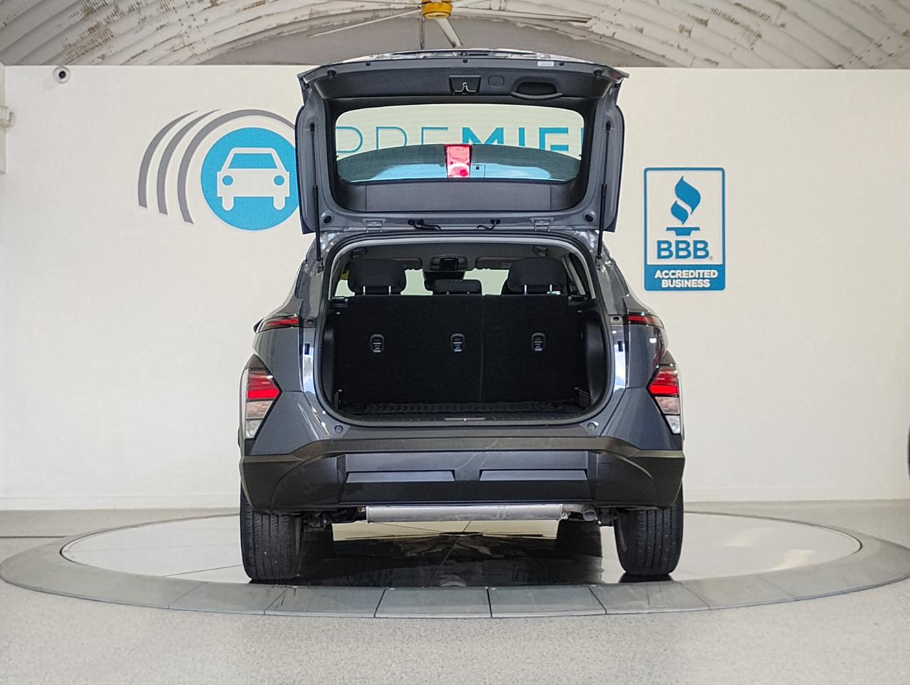 Hyundai Kona SE 2024