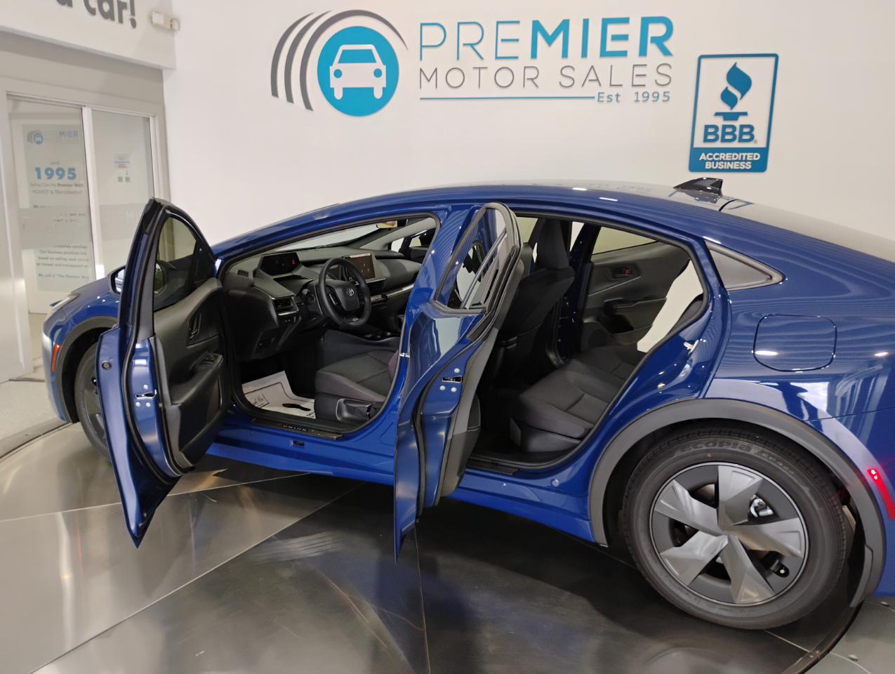 Toyota Prius LE 2026