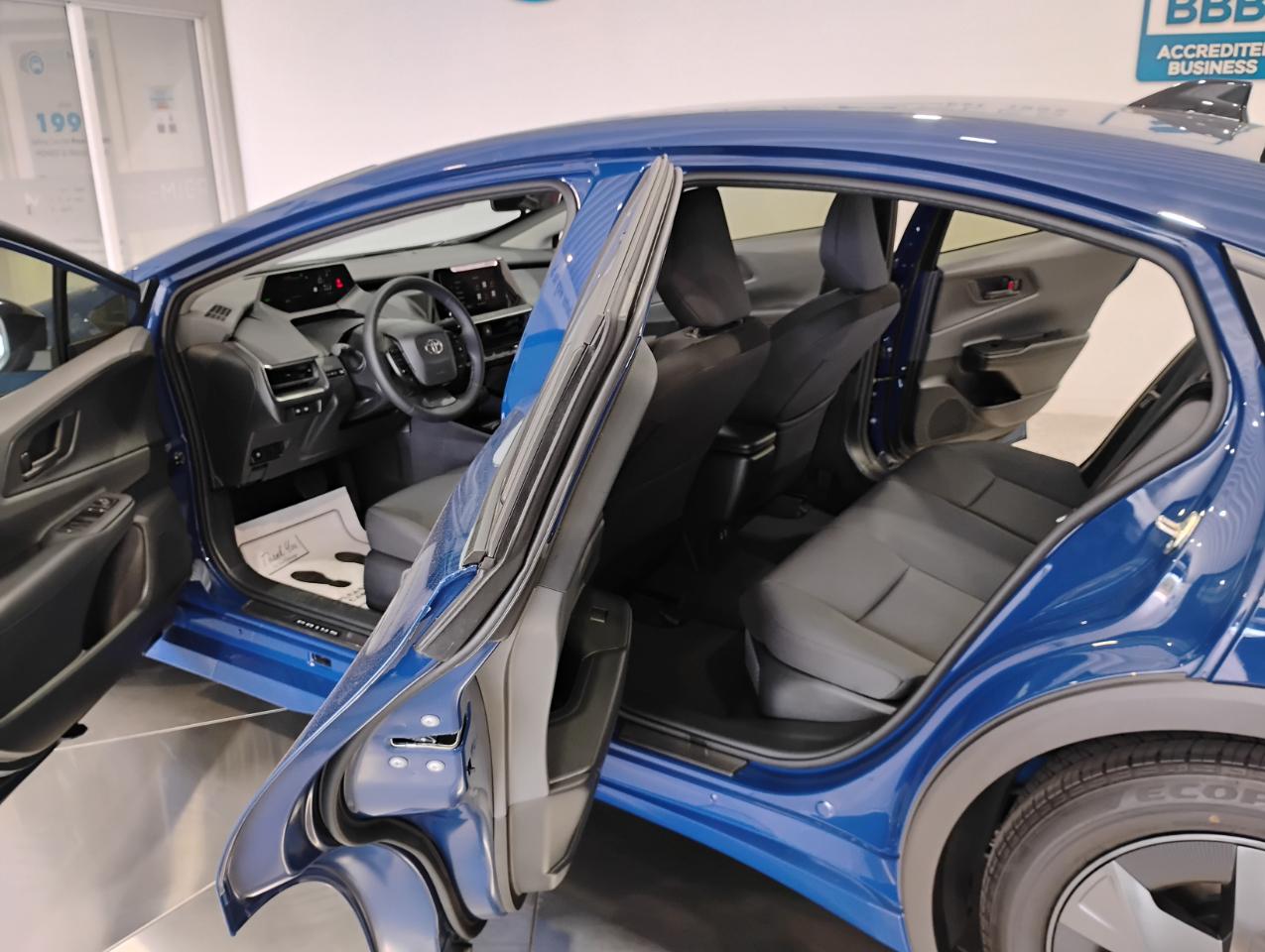 Toyota Prius LE 2026