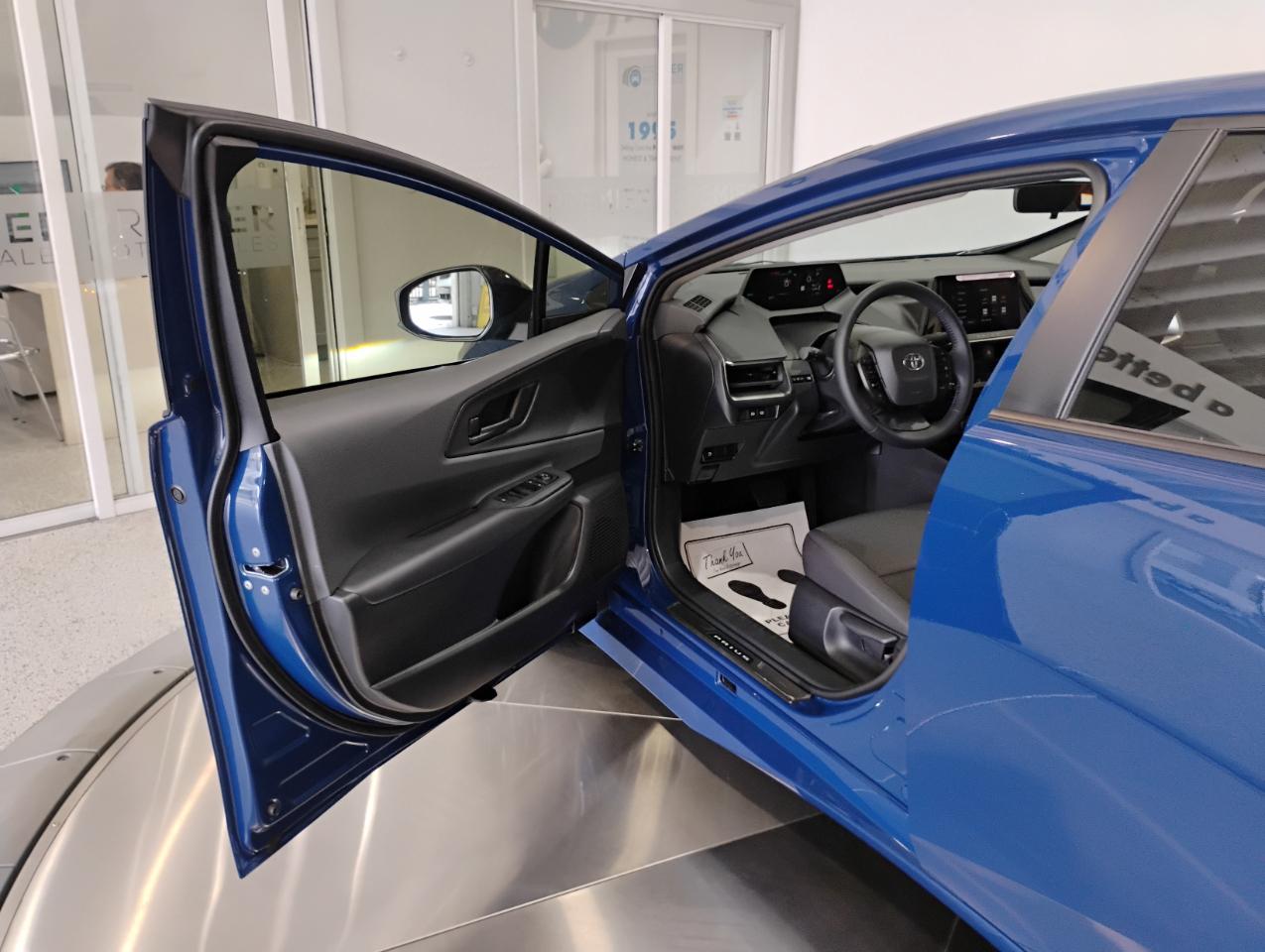 Toyota Prius LE 2026