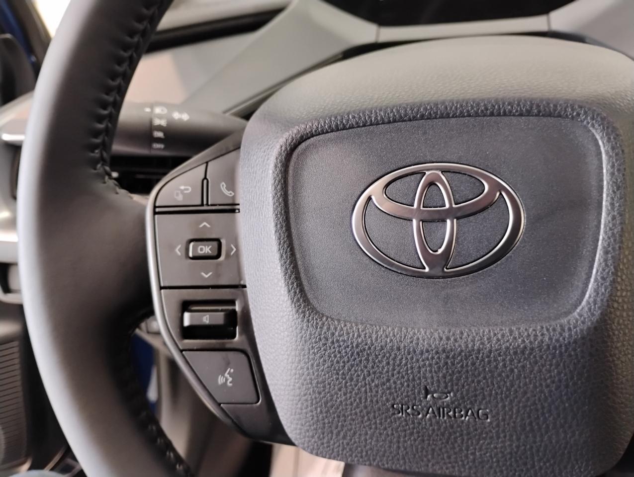 Toyota Prius LE 2026