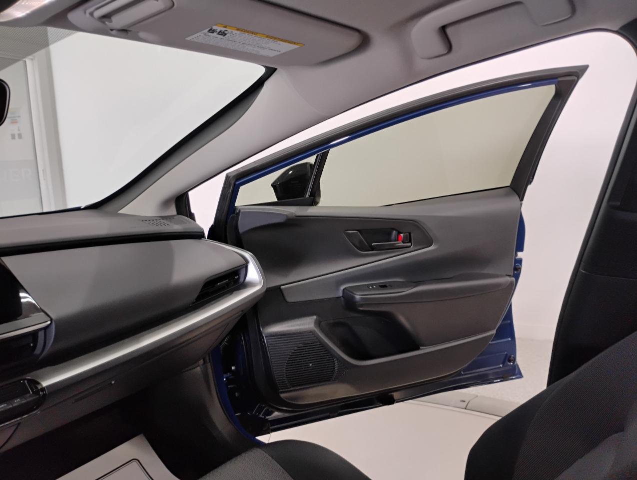 Toyota Prius LE 2026