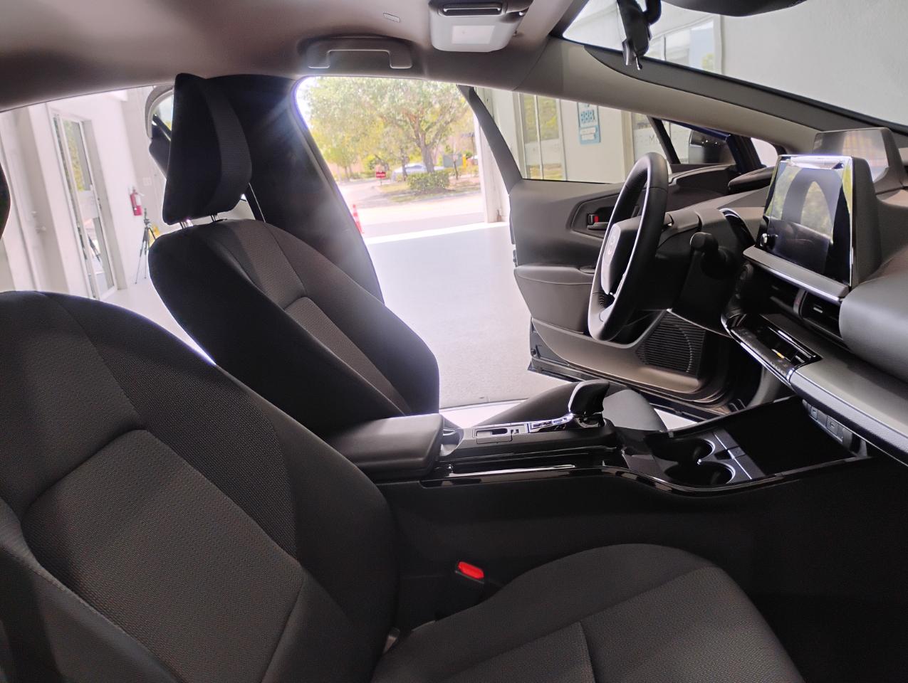 Toyota Prius LE 2026