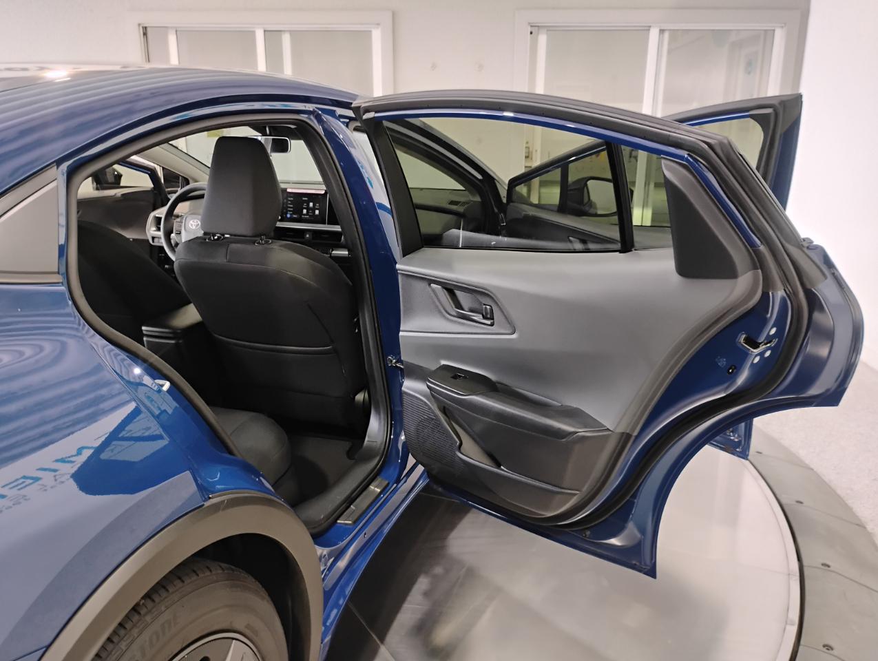 Toyota Prius LE 2026