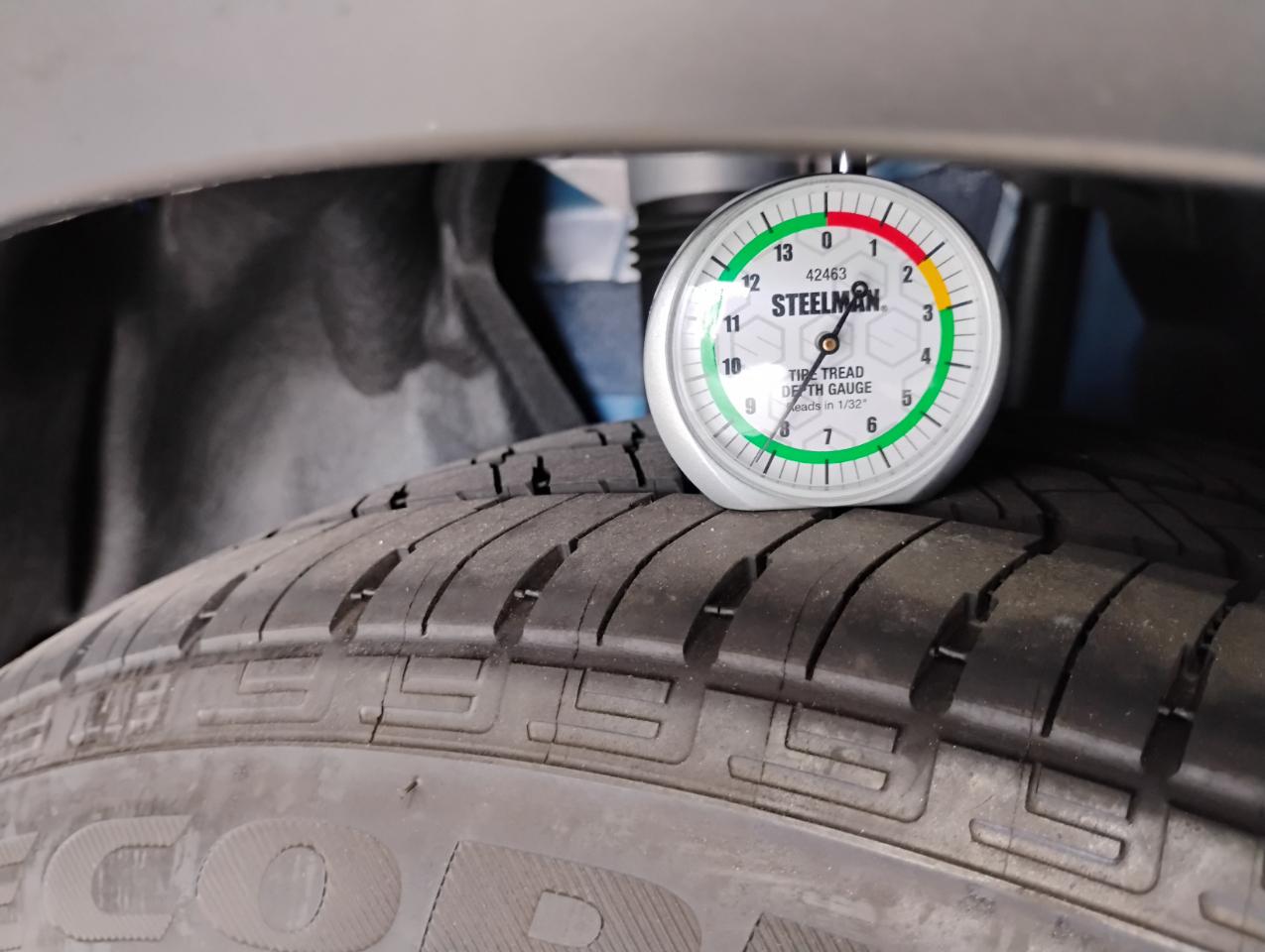 Toyota Prius LE 2026