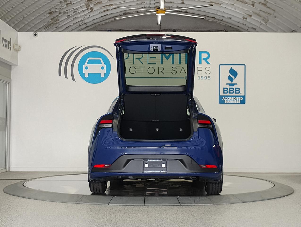 Toyota Prius LE 2026