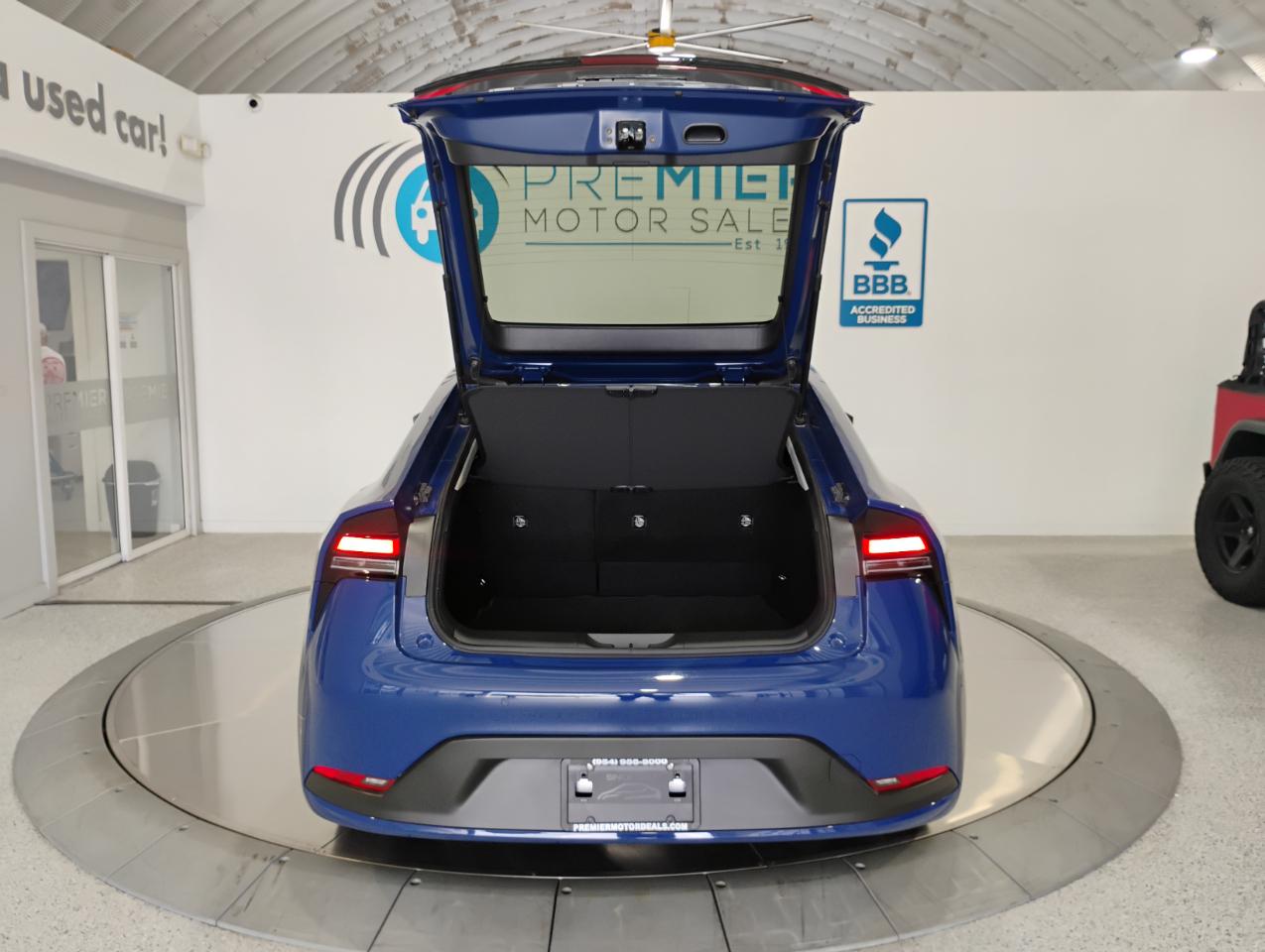 Toyota Prius LE 2026