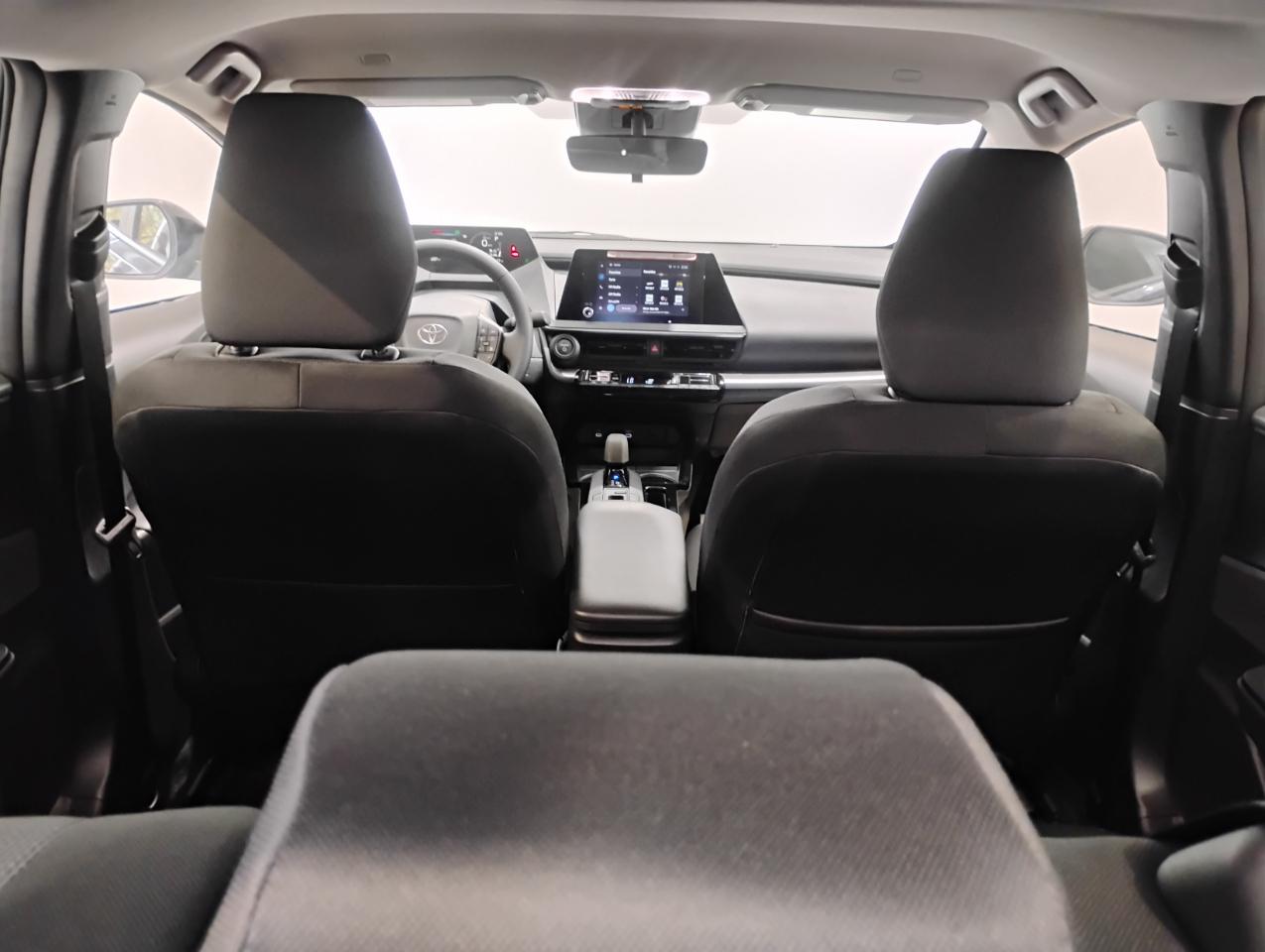 Toyota Prius LE 2026