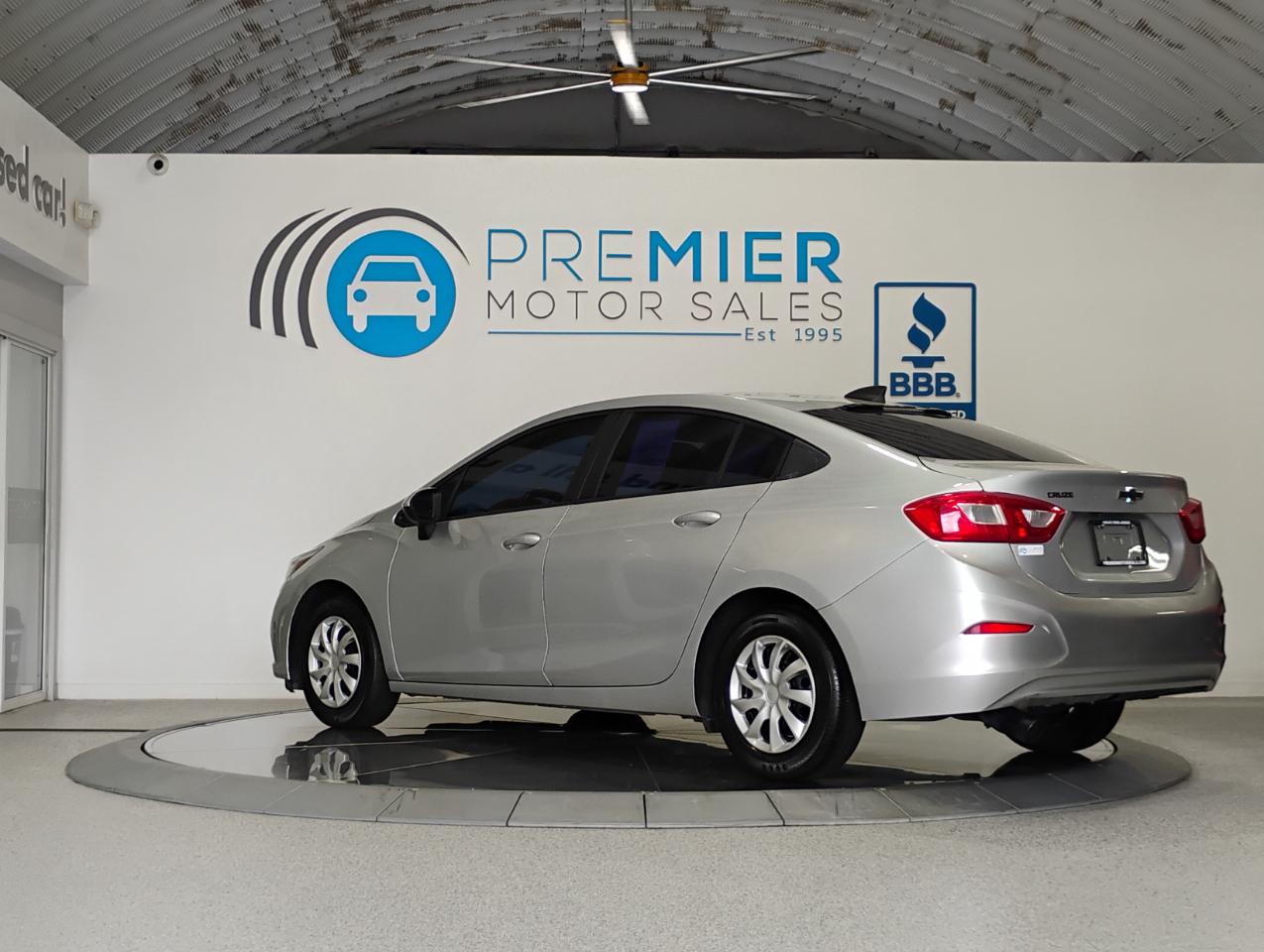 Chevrolet Cruze LS Auto 2017